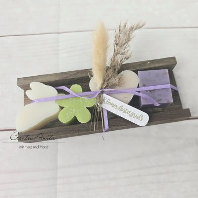 Ostergeschenk Schafmilchseifen in Holzverpackung Ostergruß mit zwei Hasen - NATUR